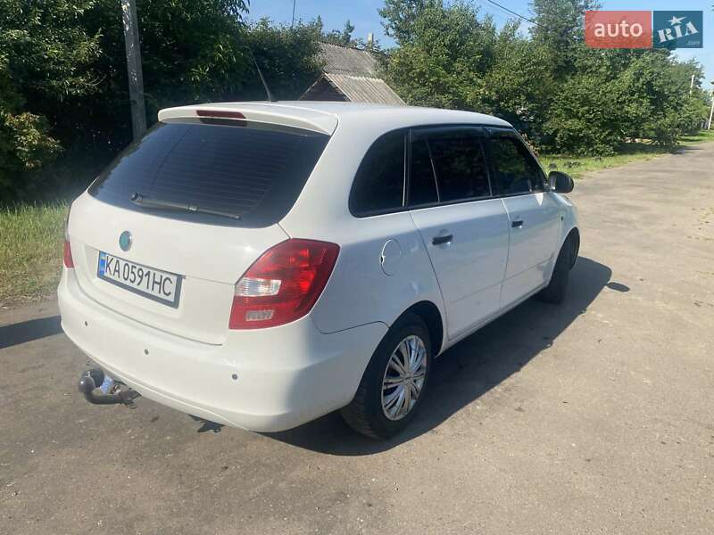 Універсал Skoda Fabia 2012 в Києві