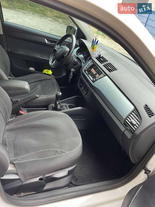 Универсал Skoda Fabia 2016 в Киеве фото 9 Универсал Skoda Fabia 2016 в Киеве