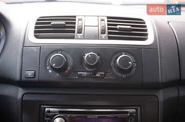 Хэтчбек Skoda Fabia 2009 в 