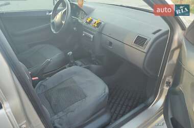Хетчбек Skoda Fabia 2005 в 