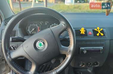 Хетчбек Skoda Fabia 2005 в 