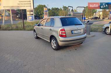 Хетчбек Skoda Fabia 2005 в 
