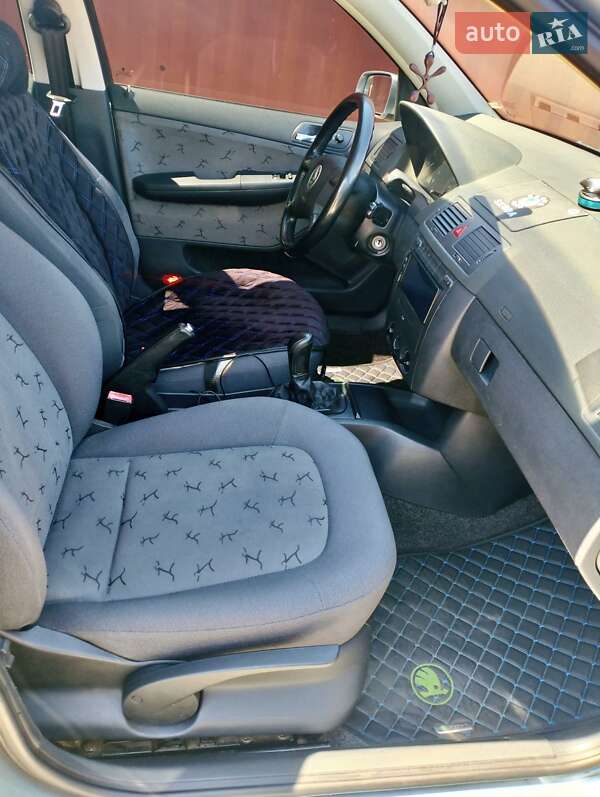 Універсал Skoda Fabia 2004 в Сумах