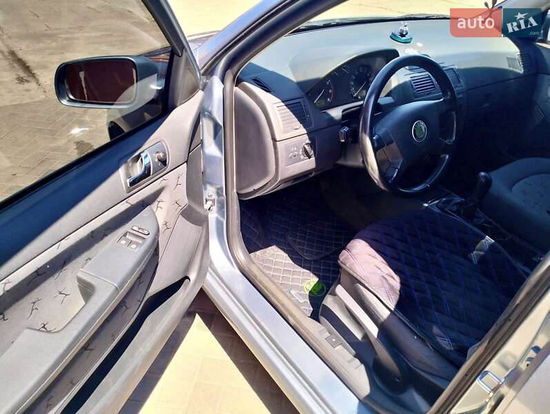 Універсал Skoda Fabia 2004 в Сумах