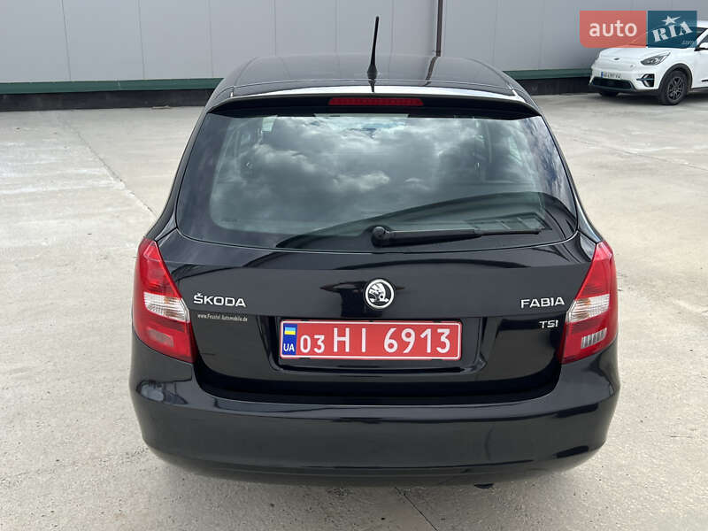 Універсал Skoda Fabia 2013 в Вінниці