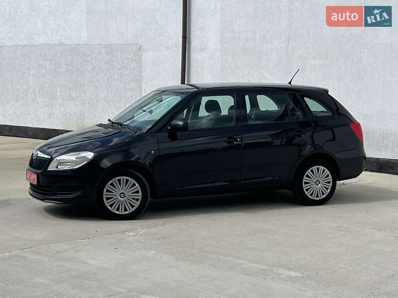 Універсал Skoda Fabia 2013 в Вінниці