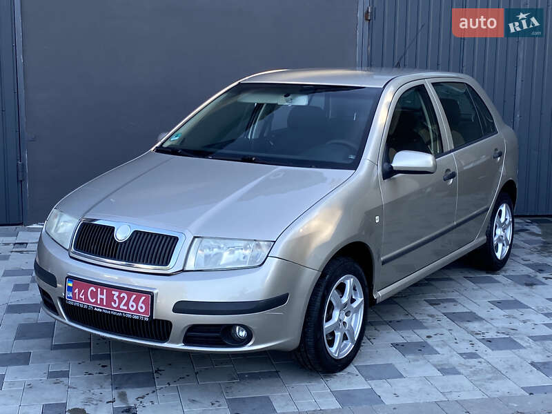 Хэтчбек Skoda Fabia 2005 в Калуше