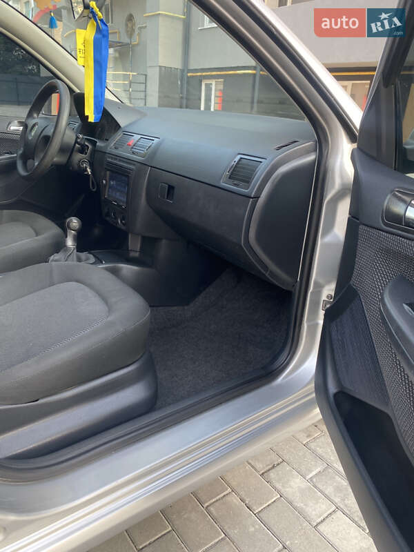 Универсал Skoda Fabia 2006 в Борщеве
