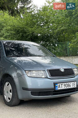 Хэтчбек Skoda Fabia 2003 в Бурштыне