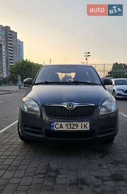 Хэтчбек Skoda Fabia 2009 в Черкассах