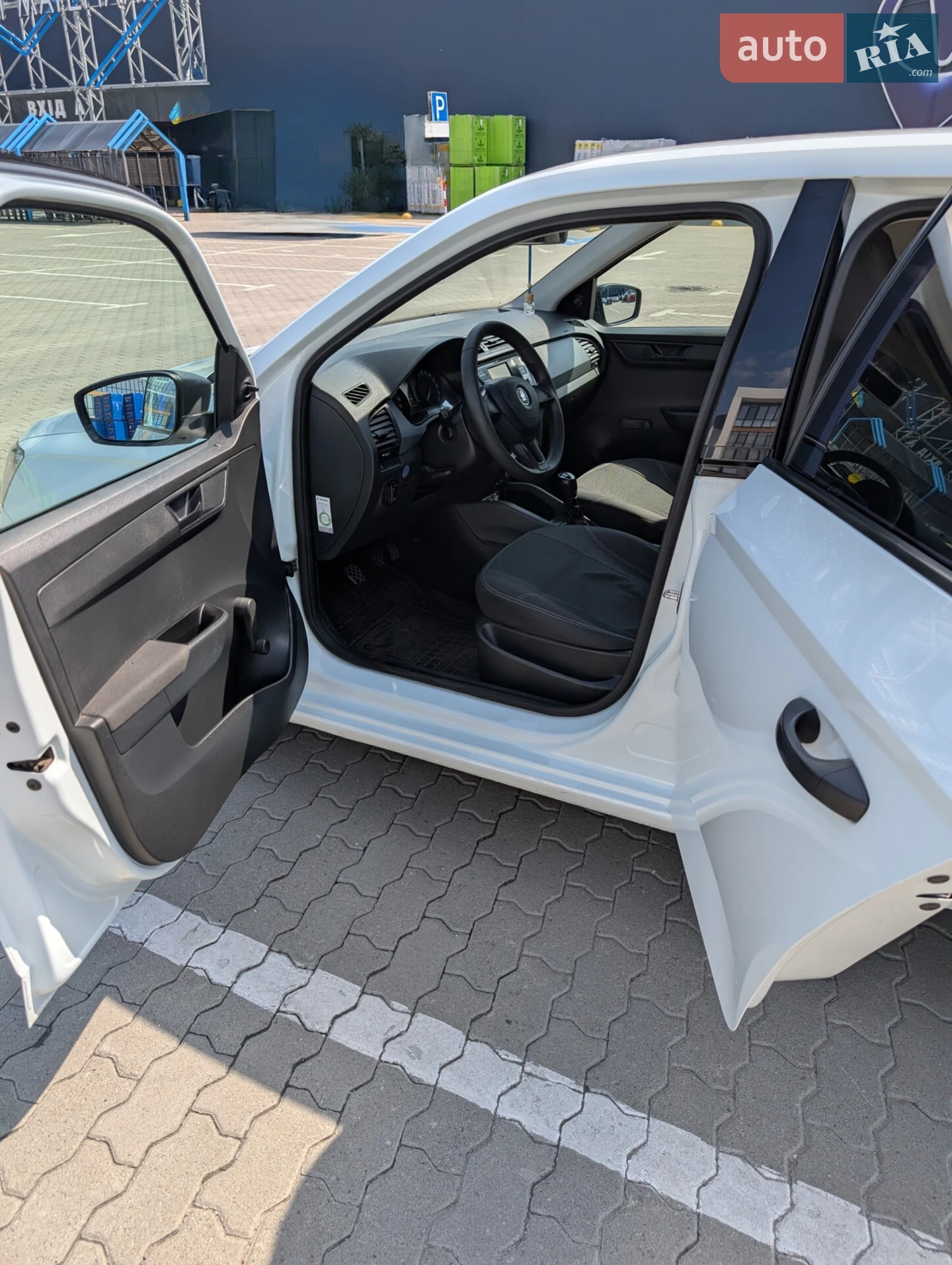 2016 Skoda Fabia - мініатюра 12