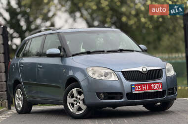 Універсал Skoda Fabia 2009 в Луцьку