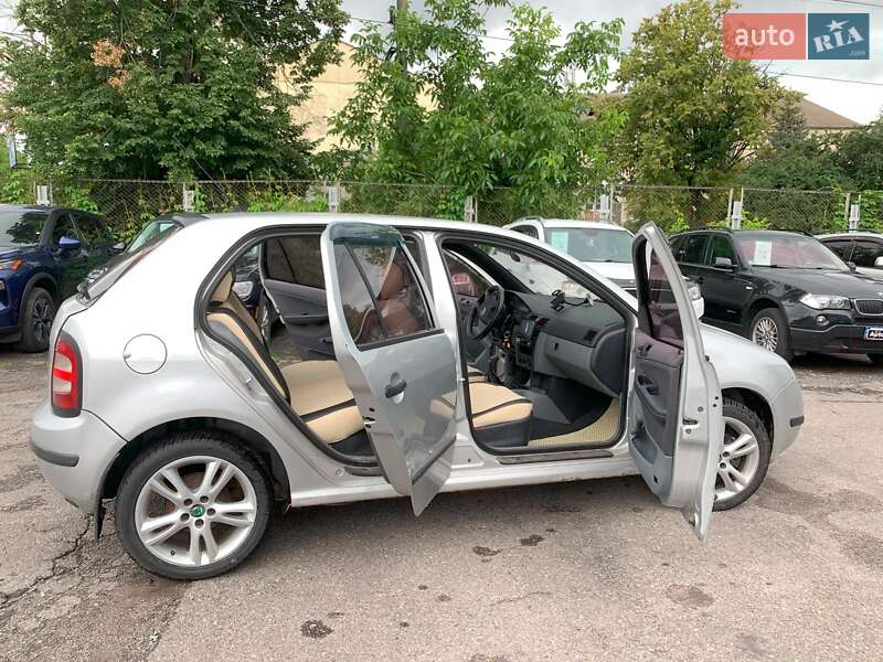 Хетчбек Skoda Fabia 2001 в Вінниці