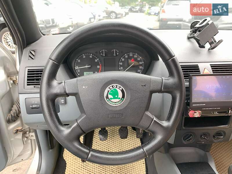 Хетчбек Skoda Fabia 2001 в Вінниці