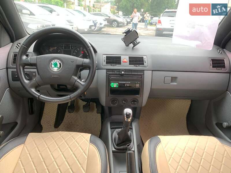 Хетчбек Skoda Fabia 2001 в Вінниці