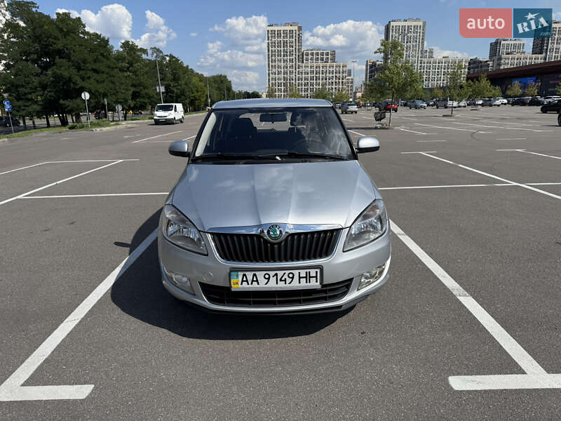Универсал Skoda Fabia 2012 в 