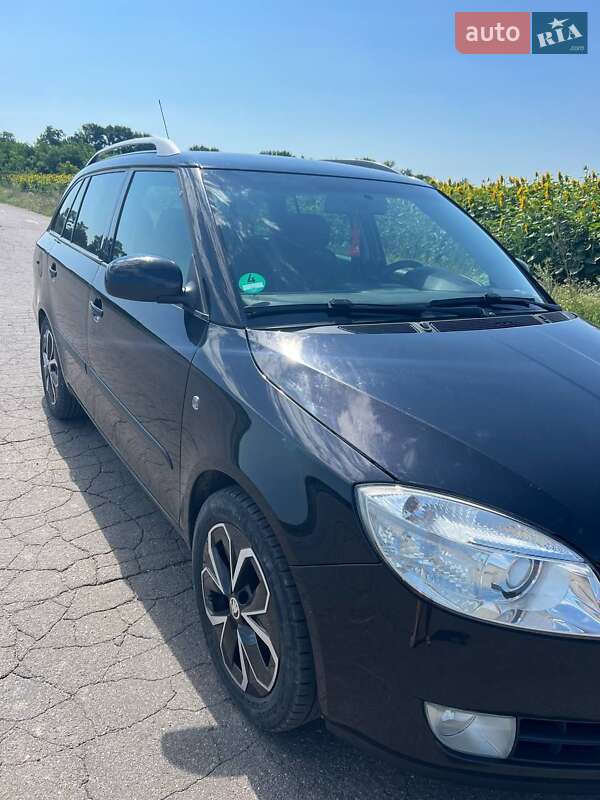 Універсал Skoda Fabia 2008 в Вінниці