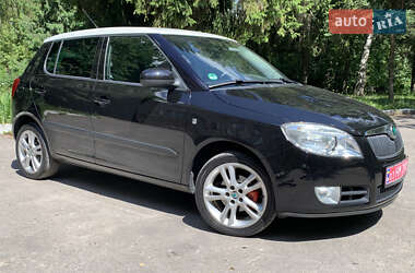 Хэтчбек Skoda Fabia 2008 в 