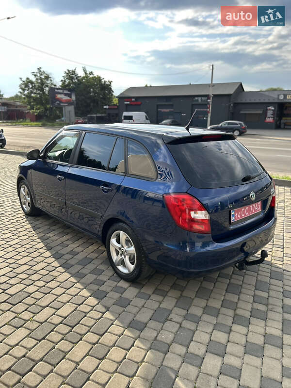 Універсал Skoda Fabia 2010 в Івано-Франківську