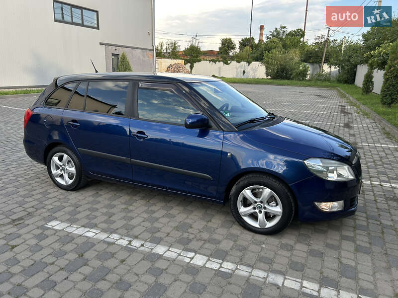 Універсал Skoda Fabia 2010 в Івано-Франківську