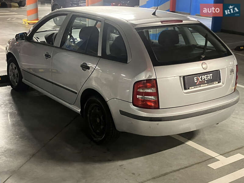 Універсал Skoda Fabia 2003 в Львові