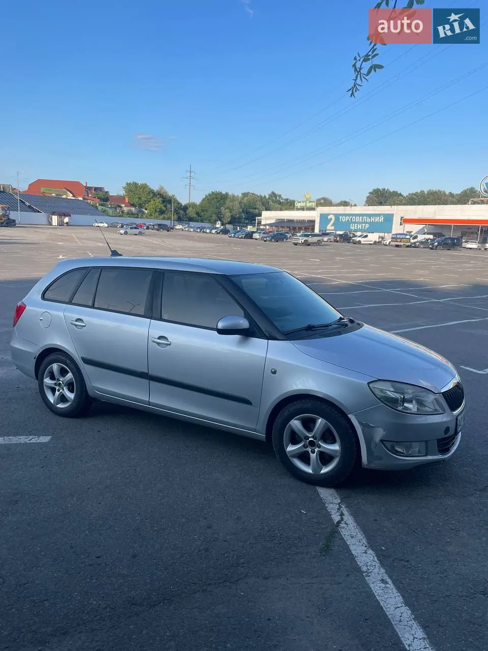 2010 Skoda Fabia - мініатюра 10