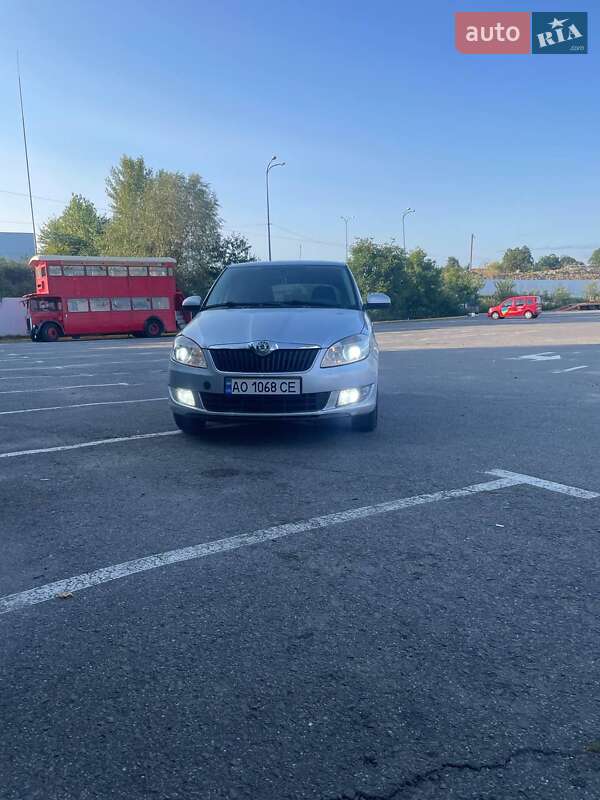 Универсал Skoda Fabia 2010 в Ужгороде