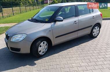 Хетчбек Skoda Fabia 2008 в Луцьку
