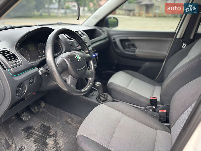 Универсал Skoda Fabia 2011 в Солотвине