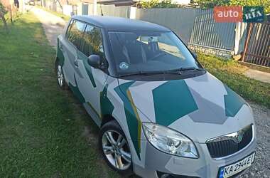 Хэтчбек Skoda Fabia 2007 в 