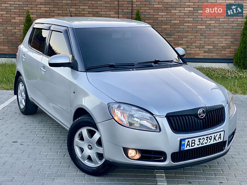Хэтчбек Skoda Fabia 2007 в 
