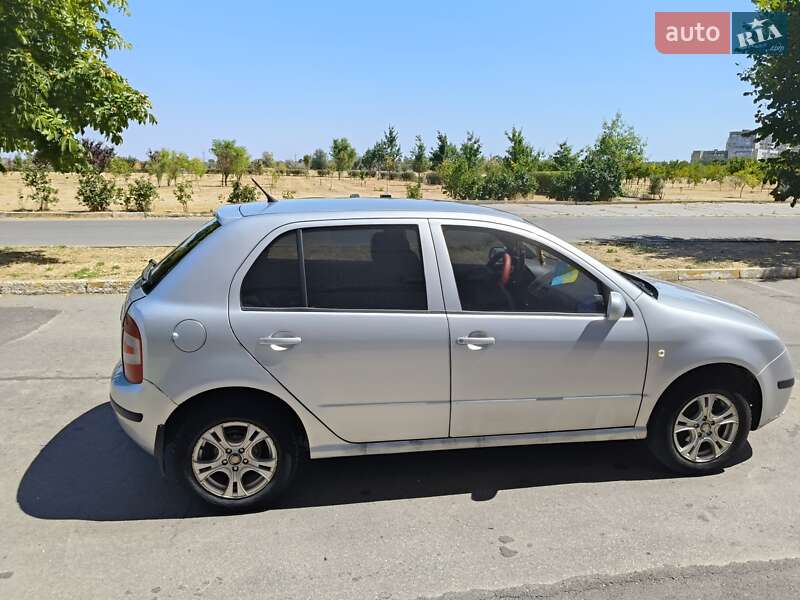 Хэтчбек Skoda Fabia 2005 в Арбузинке