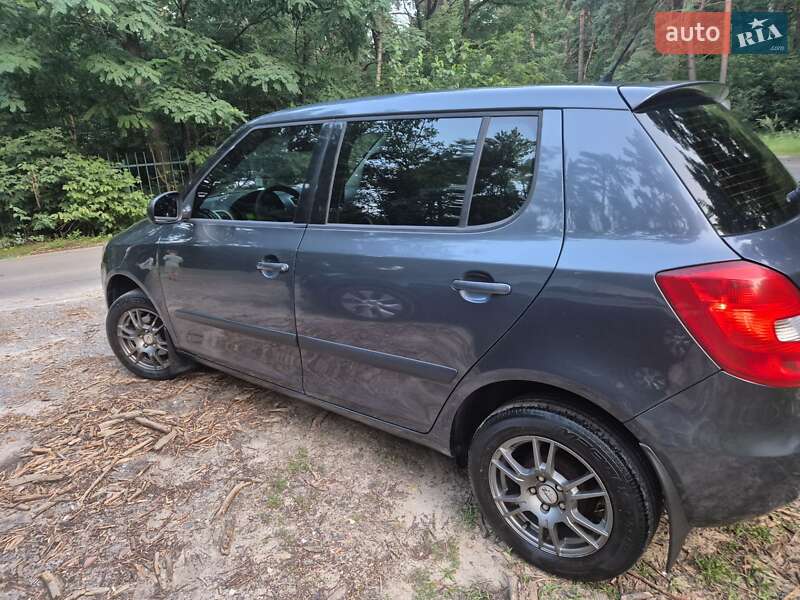Хэтчбек Skoda Fabia 2008 в Броварах