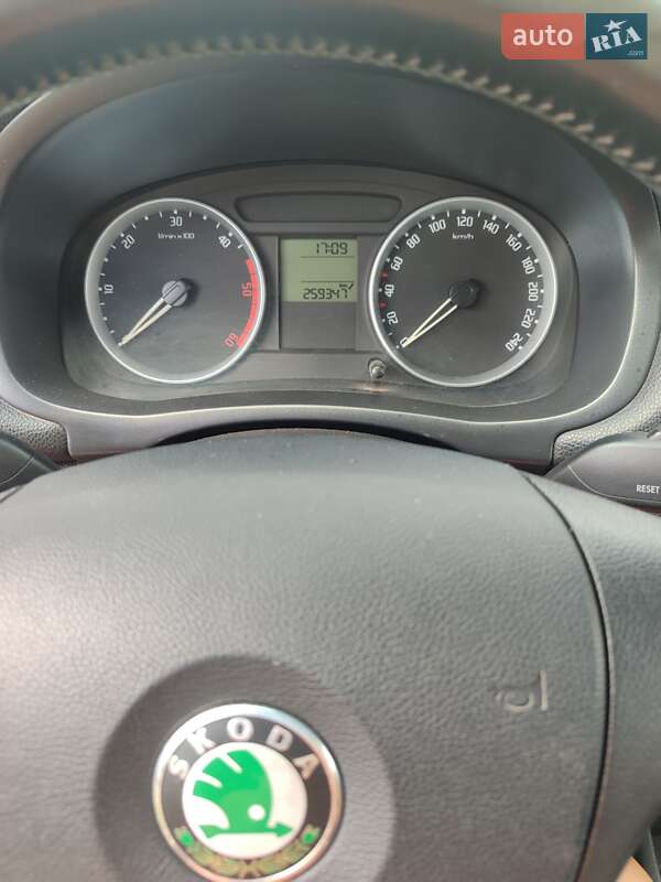 Універсал Skoda Fabia 2008 в Вилку фото 15 Універсал Skoda Fabia 2008 в Вилку