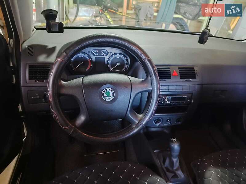 Хэтчбек Skoda Fabia 2007 в Переяславе