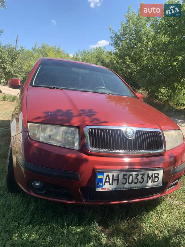 Хэтчбек Skoda Fabia 2006 в 