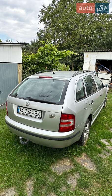 Універсал Skoda Fabia 2004 в Луцьку