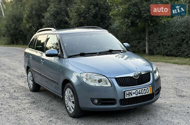 Універсал Skoda Fabia 2008 в Вінниці