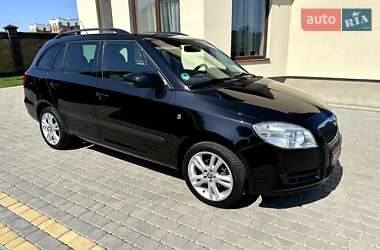 Універсал Skoda Fabia 2008 в Луцьку