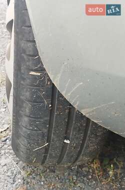 Хэтчбек Skoda Fabia 2011 в Львове