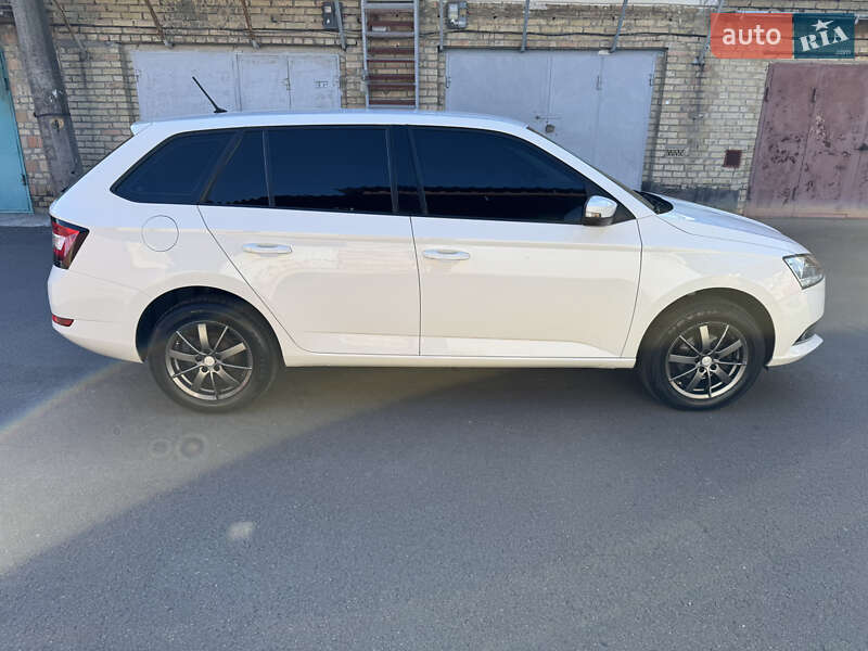 Універсал Skoda Fabia 2019 в Києві