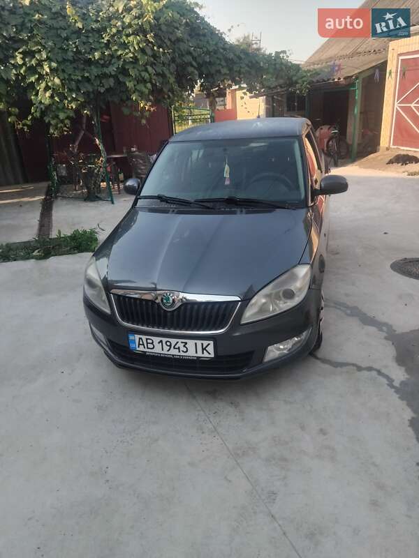 Хэтчбек Skoda Fabia 2011 в Калиновке
