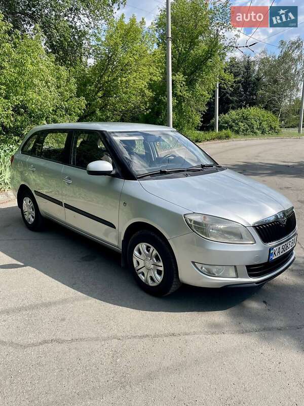 Универсал Skoda Fabia 2013 в Кривом Роге