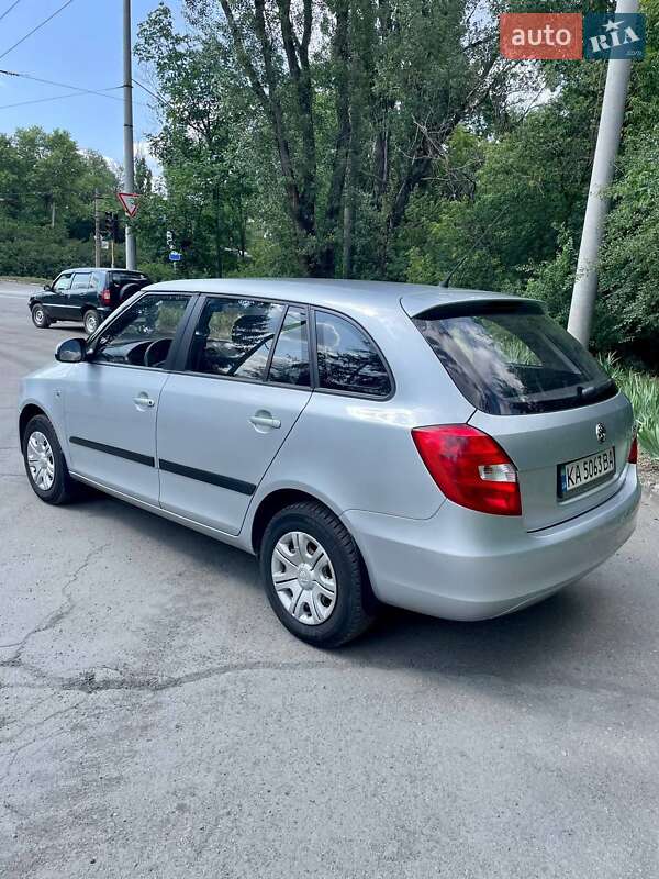 Универсал Skoda Fabia 2013 в Кривом Роге
