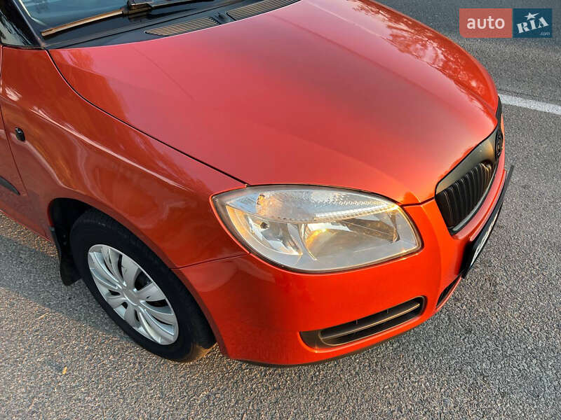 Хэтчбек Skoda Fabia 2007 в Запорожье