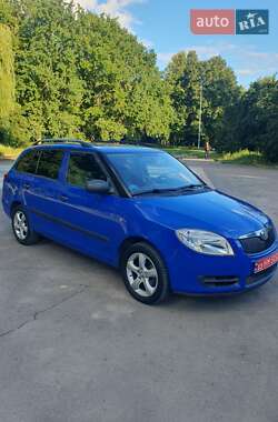 Універсал Skoda Fabia 2008 в Рівному