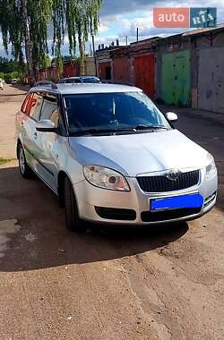 Універсал Skoda Fabia 2008 в Чернігові