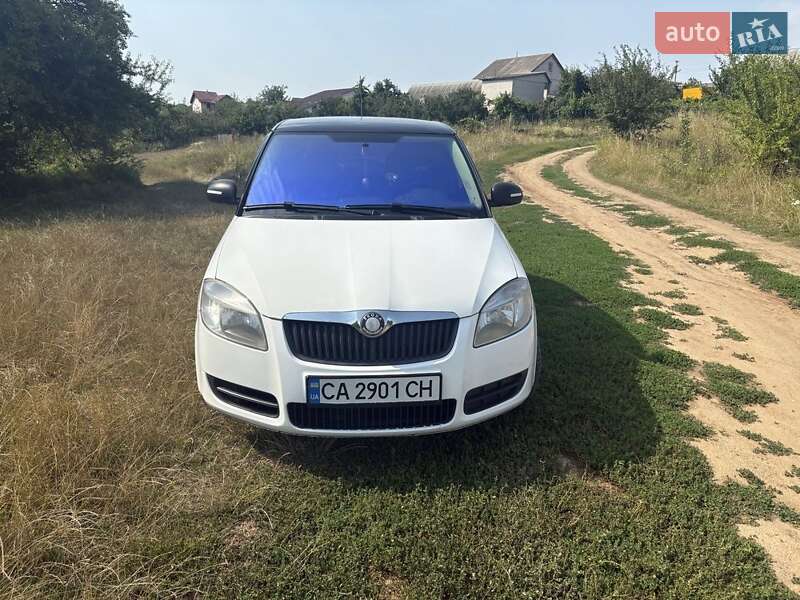 Хэтчбек Skoda Fabia 2008 в Монастырище фото 4 Хэтчбек Skoda Fabia 2008 в Монастырище