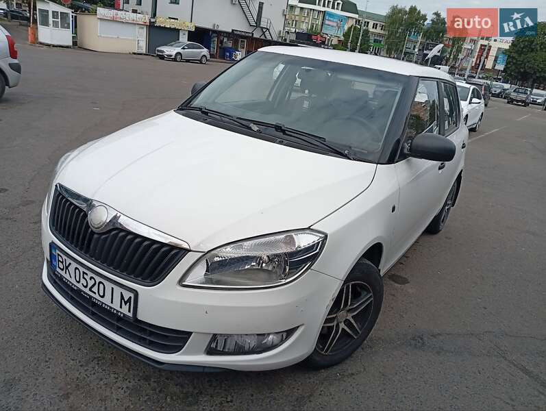 Хэтчбек Skoda Fabia 2011 в Ровно фото 26 Хэтчбек Skoda Fabia 2011 в Ровно