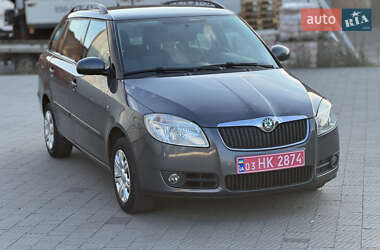 Універсал Skoda Fabia 2008 в Володимирі